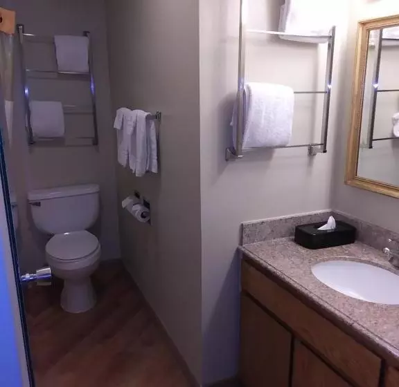 Sviitti, Travelodge By Wyndham Columbus State University