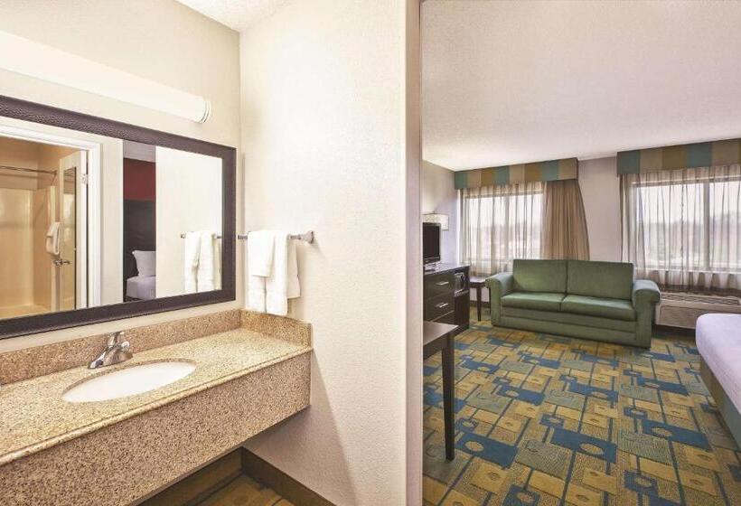 Студия Deluxe, La Quinta Inn By Wyndham Toledo Perrysburg