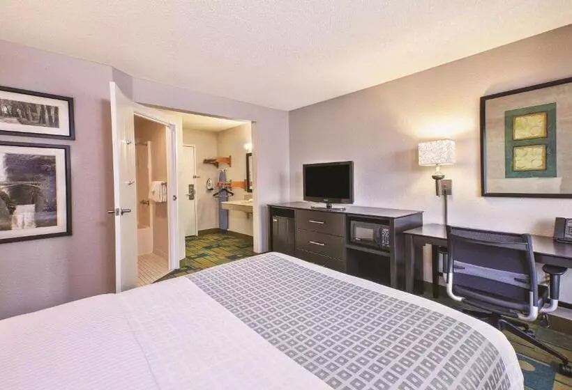身障者適用ダブルベッド付きスタンダードルーム, La Quinta Inn By Wyndham Toledo Perrysburg