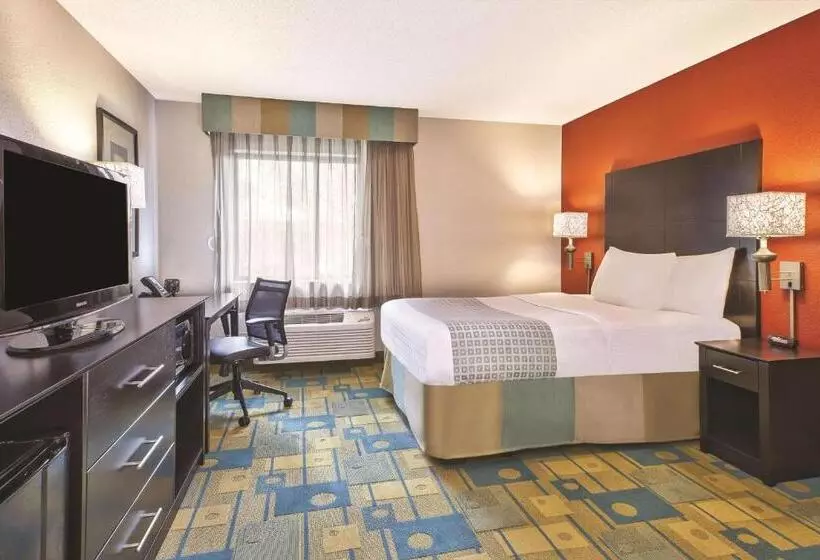 身障者適用ダブルベッド付きスタンダードルーム, La Quinta Inn By Wyndham Toledo Perrysburg