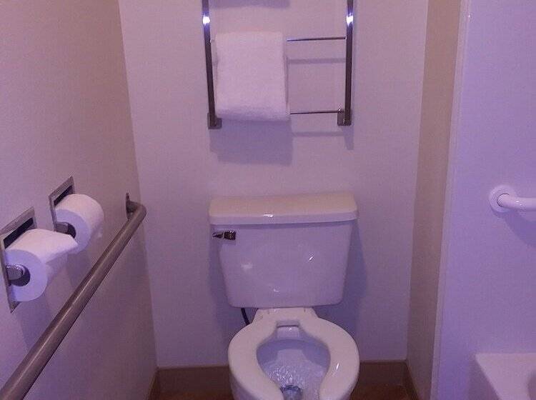 סוויטה, Travelodge By Wyndham Columbus State University