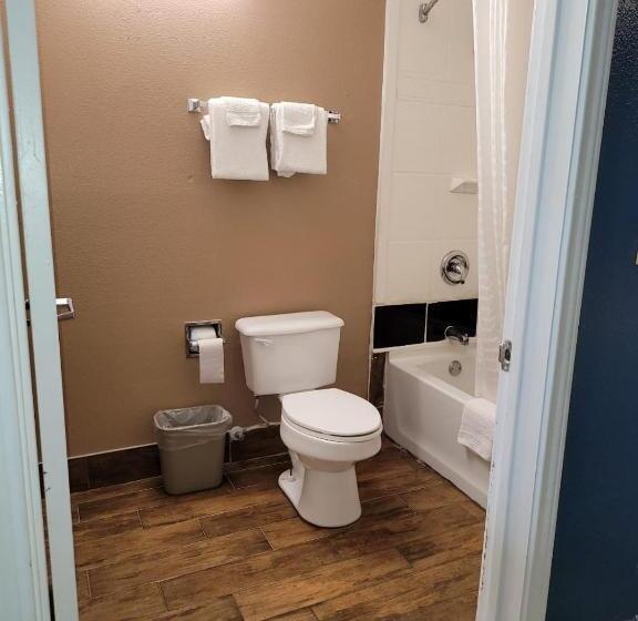 Номер Стандарт, Texas Inn And Suites Raymondville