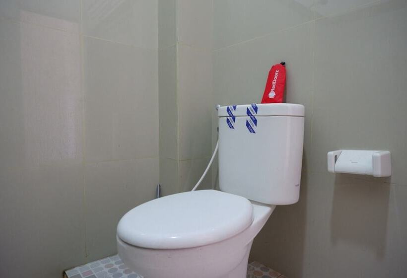 スタンダードルーム, Reddoorz Near Bolu Toraja