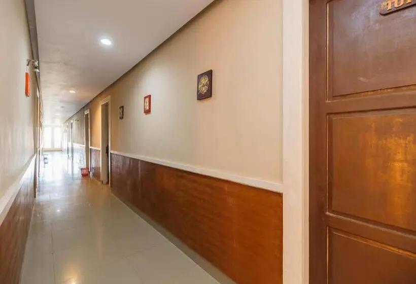 اتاق لوکس, Reddoorz Syariah At Hotel Putri Gading Bengkulu