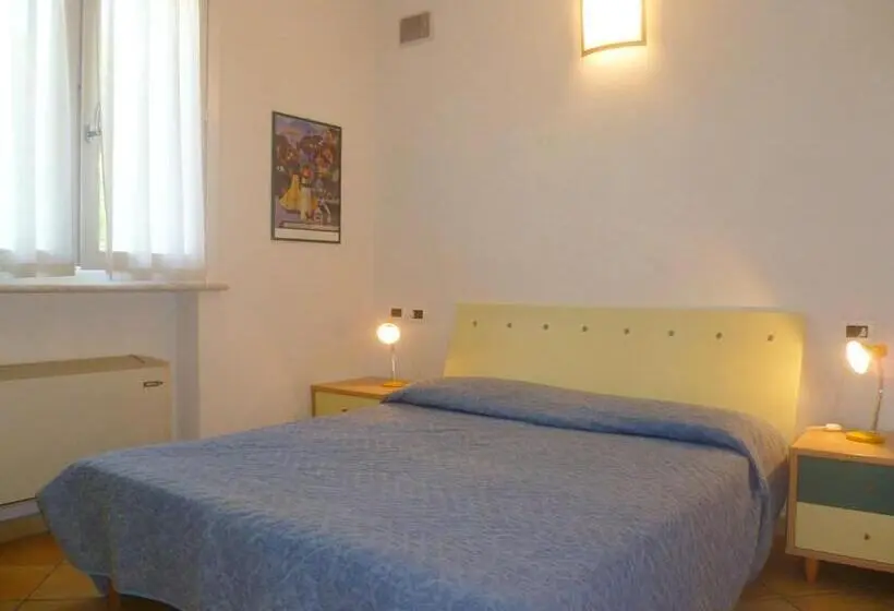 Huoneisto 2 Makuuhuonetta, Residence La Rotonda