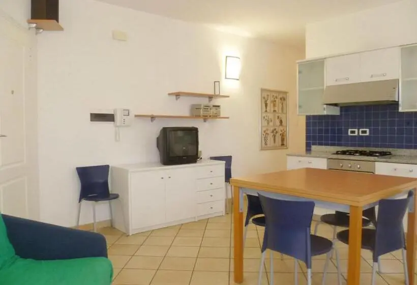 Huoneisto 1 Makuuhuone Pohjakerros, Residence La Rotonda