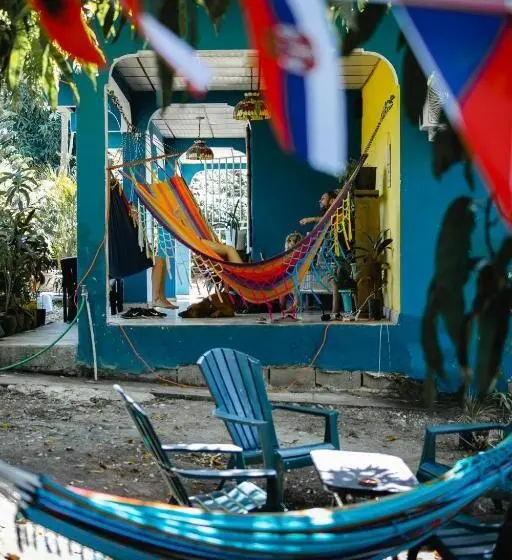 اتاق استاندارد با چشمانداز باغ, Hostal & Café Travelers