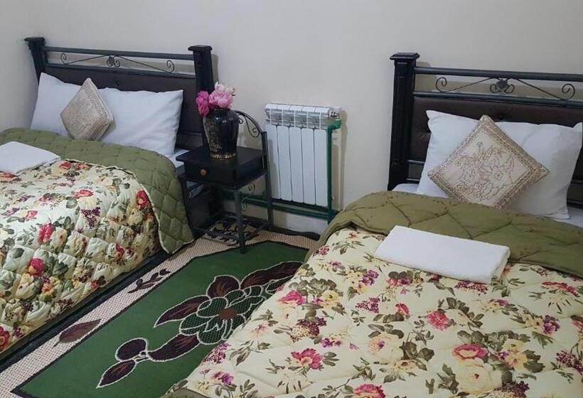 اتاق استاندارد سه نفره, Nice 06