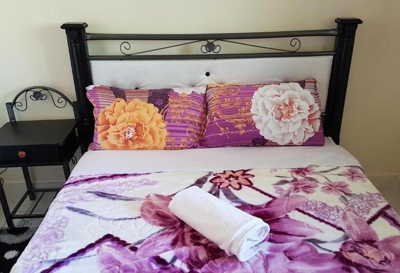 اتاق استاندارد با چشم‌انداز شهر, Nice 06