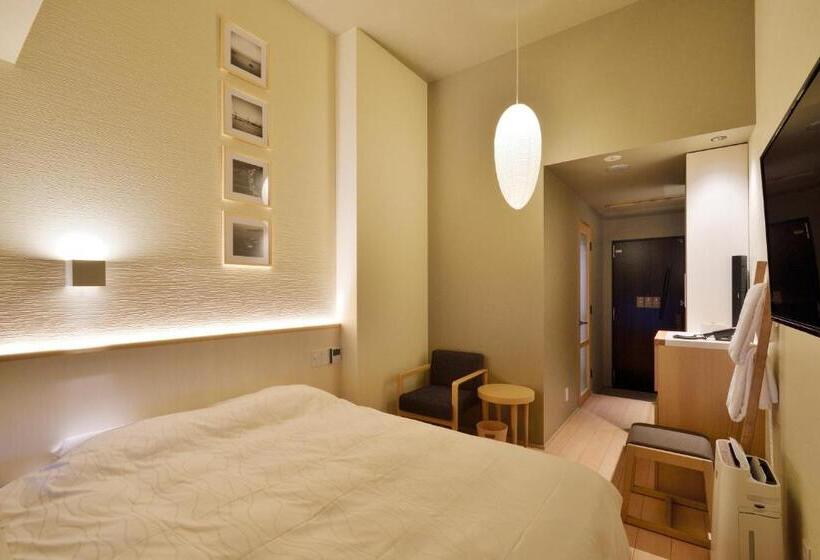 غرفة قياسية, The Chelsea Breath