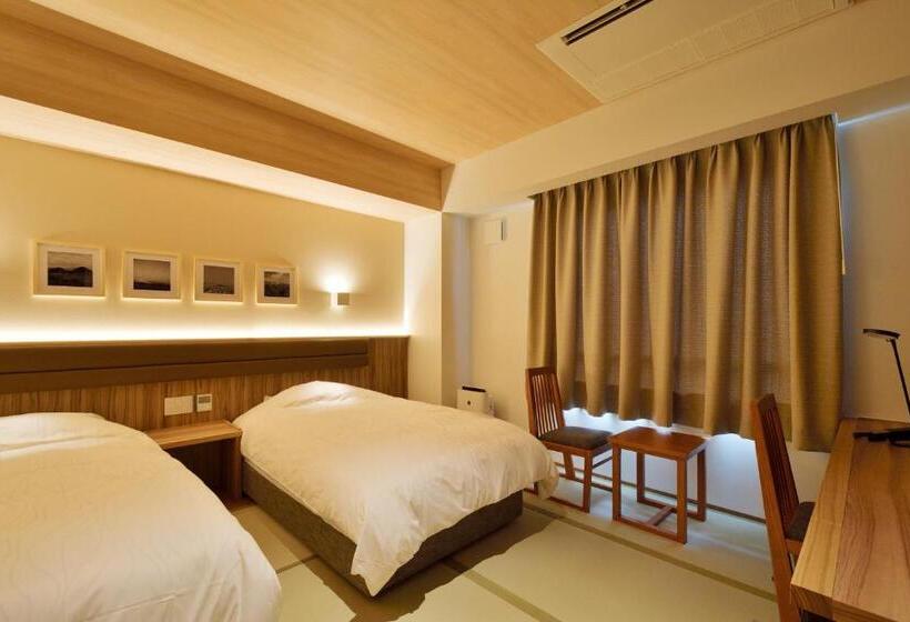 غرفة قياسية, The Chelsea Breath