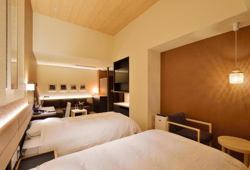 غرفة سوبيريور, The Chelsea Breath