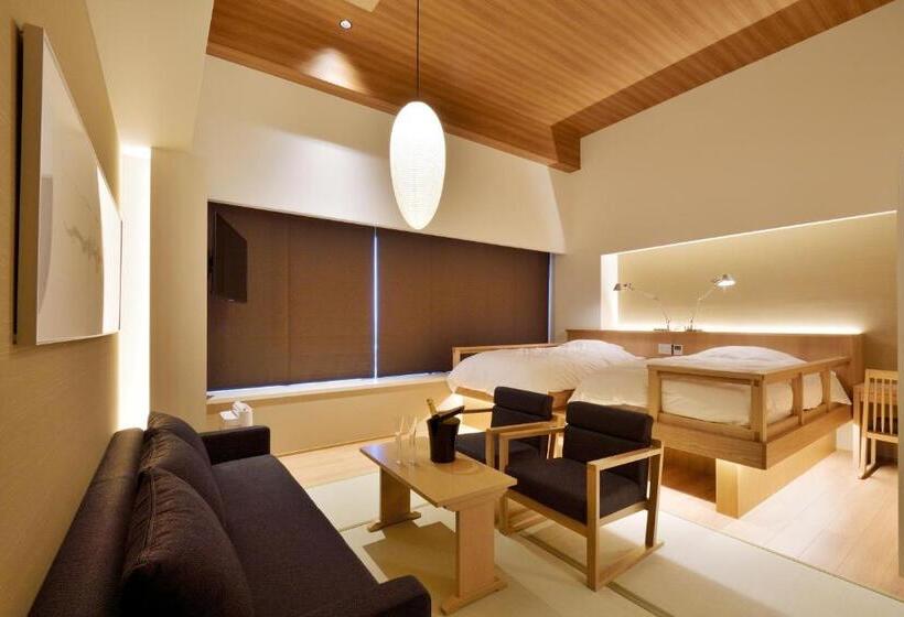 غرفة ديلوكس, The Chelsea Breath