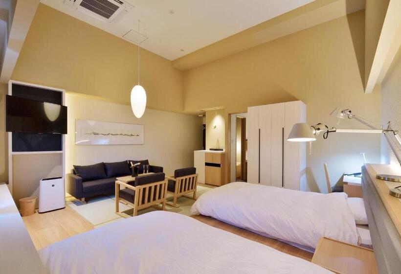 غرفة ديلوكس, The Chelsea Breath