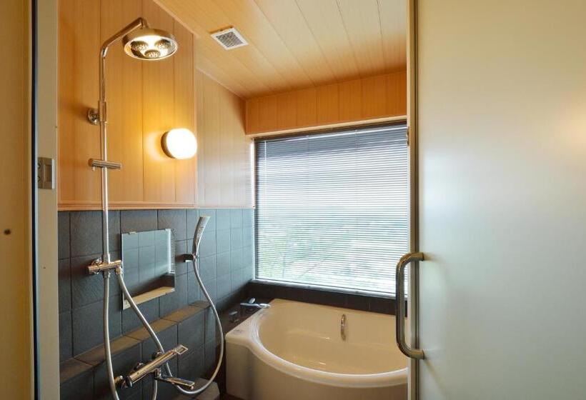 غرفة سوبيريور, The Chelsea Breath