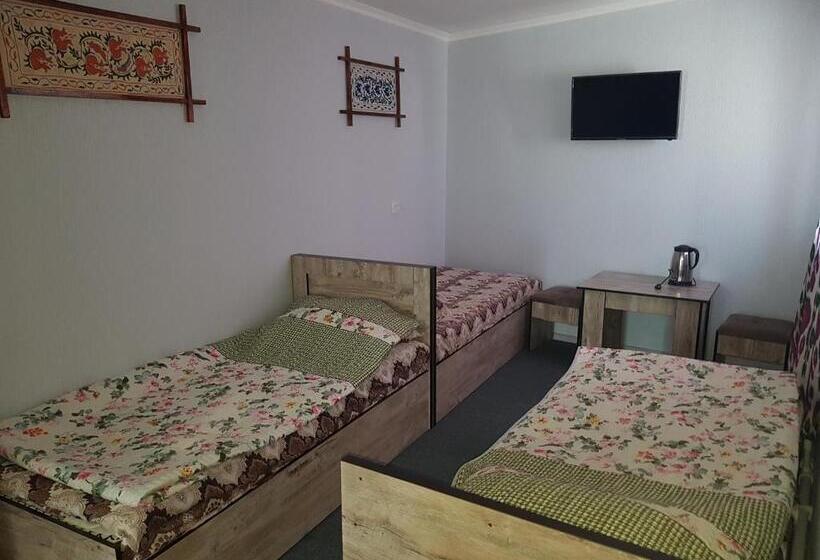 اتاق استاندارد سه نفره, Guest House Ibrohim حلال