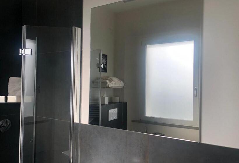 장애인을 위한 스탠다드 싱글 룸, I Merisi