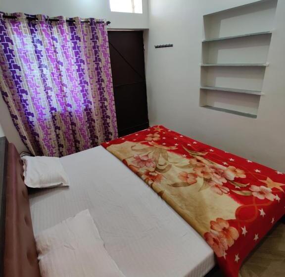 Номер Deluxe, Varah Square Guest House