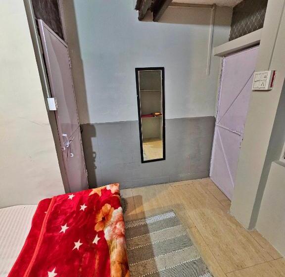 Номер Basic, Varah Square Guest House