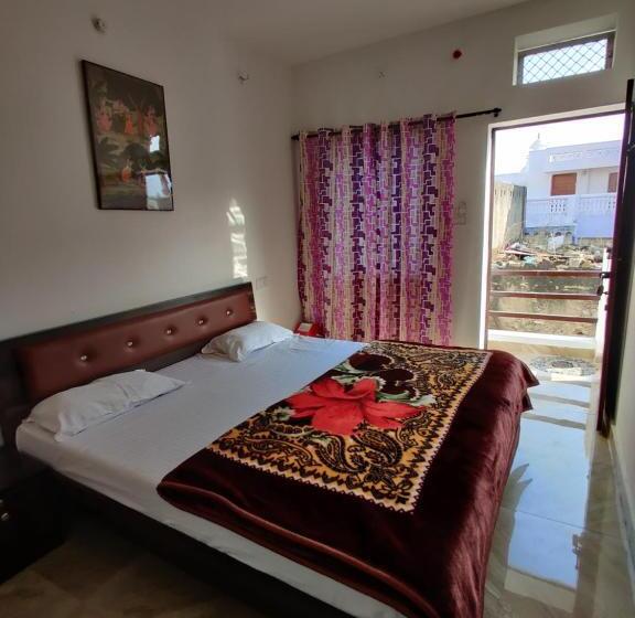 Номер Deluxe, Varah Square Guest House