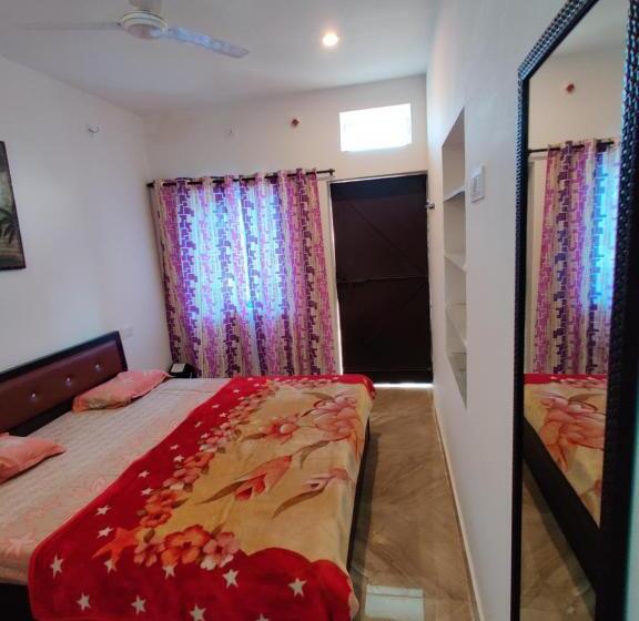 Номер Deluxe, Varah Square Guest House