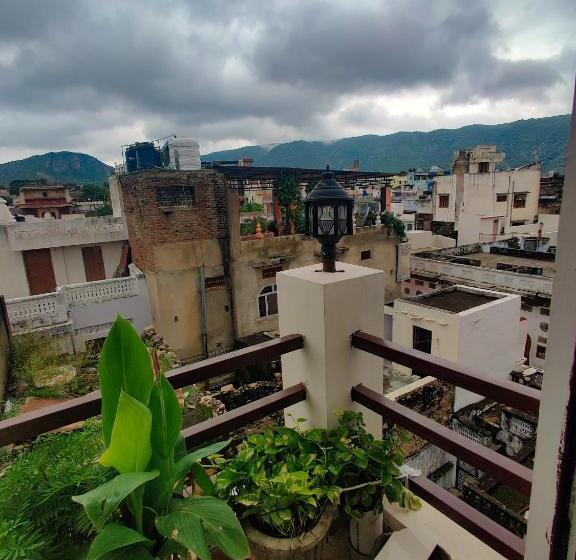 Номер Deluxe, Varah Square Guest House