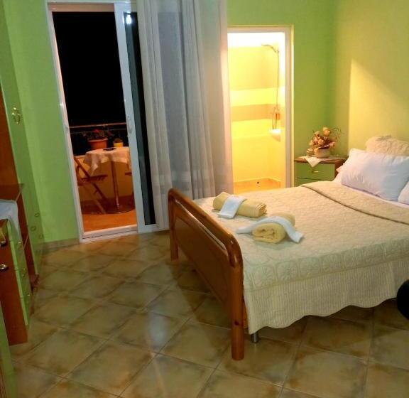 اتاق لوکس, Guesthousemantho