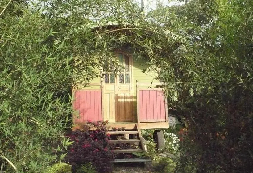 １ベッドルームハウス, Hosteria La Roulotte   Mindo