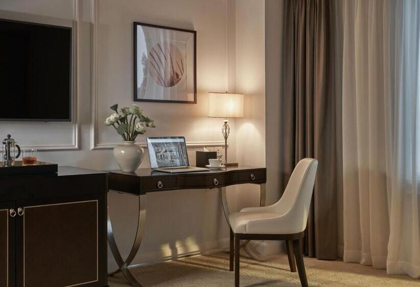 اتاق لوکس, Mai House Saigon