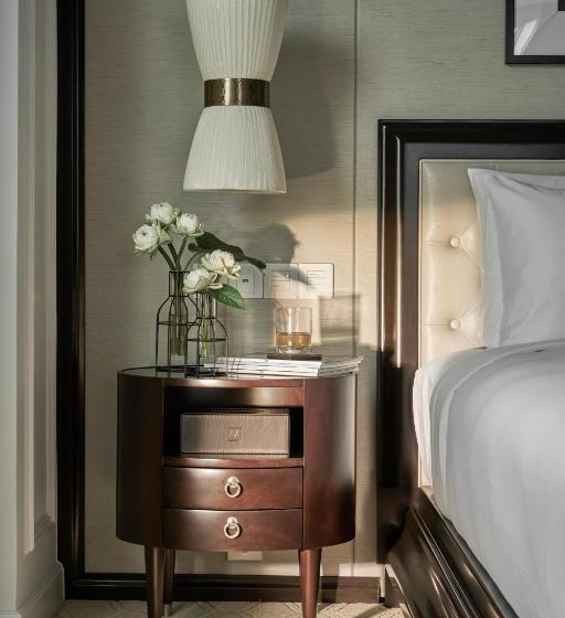 اتاق پرمیوم, Mai House Saigon