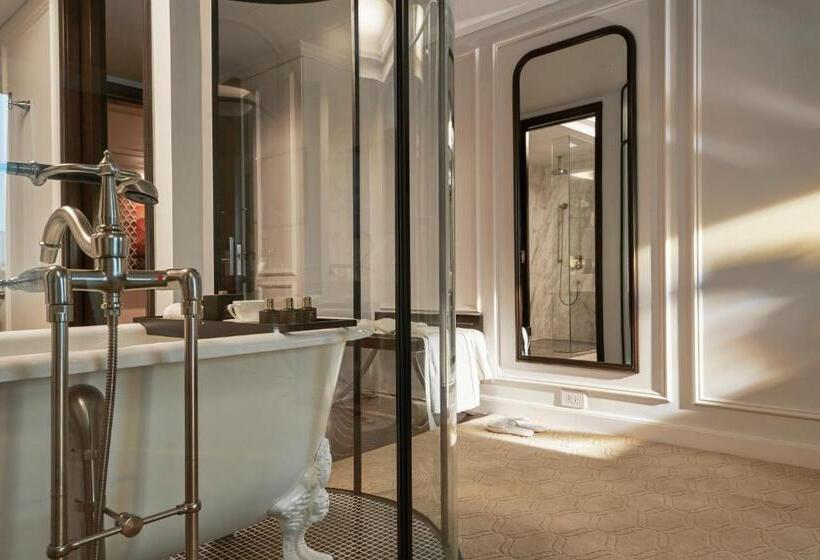 اتاق کلاب, Mai House Saigon