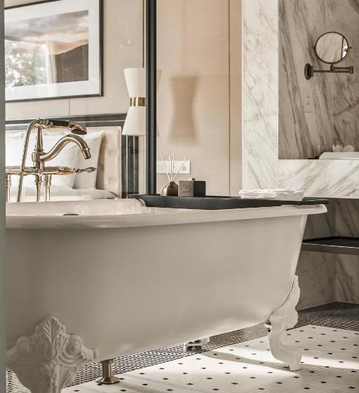 سوییت جونیور, Mai House Saigon