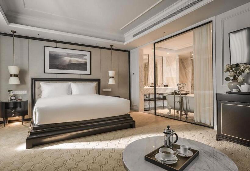 سوییت جونیور, Mai House Saigon