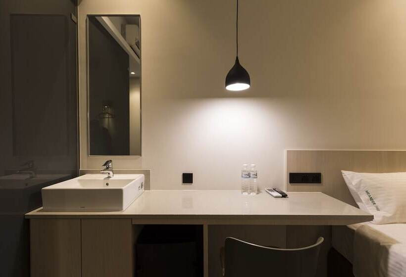 اتاق سوپریور, Meander 1948