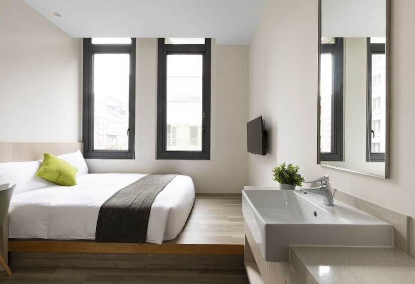 اتاق سوپریور, Meander 1948