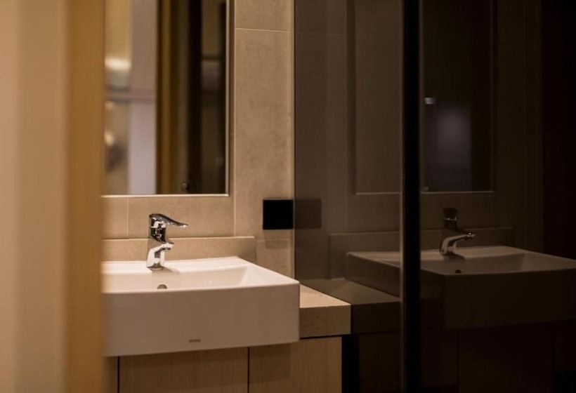 اتاق سوپریور سه تخته, Meander 1948