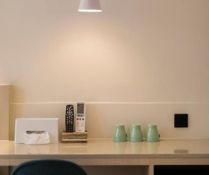 اتاق سوپریور سه تخته, Meander 1948