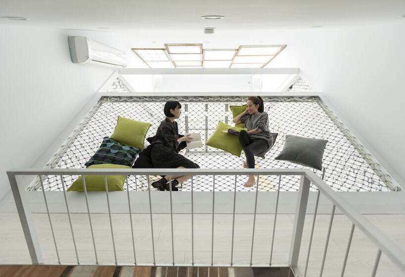 اتاق استاندارد چهار تخته, Meander 1948