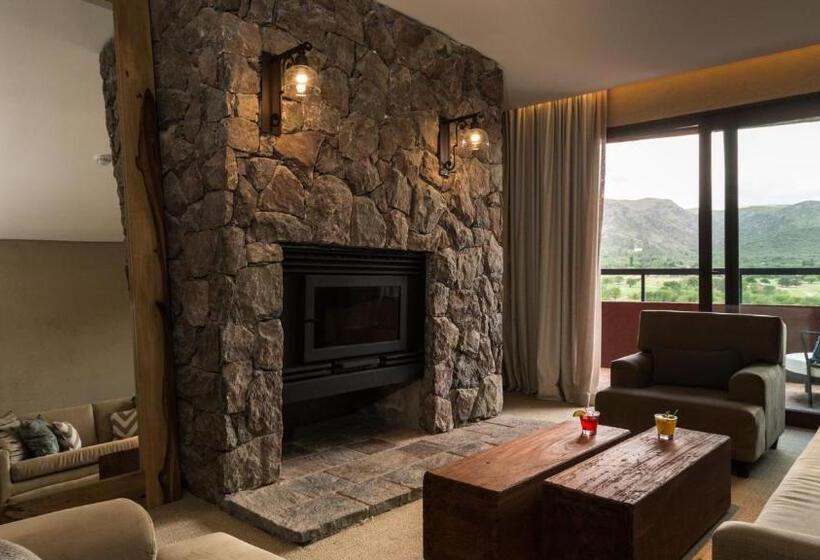 סוויטת ג'וניור, Pueblo Nativo Resort Golf & Spa