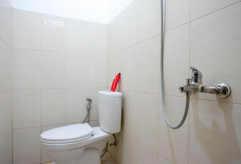 スタンダードルーム, Reddoorz Near Living Plaza Purwokerto