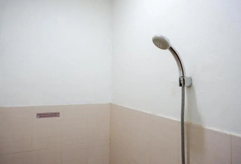 ファミリールーム, Reddoorz Near Living Plaza Purwokerto