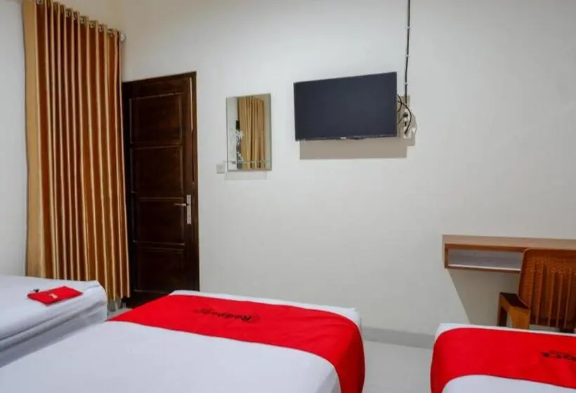 ファミリールーム, Reddoorz Near Living Plaza Purwokerto