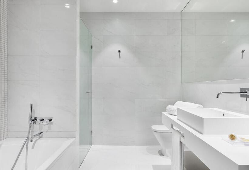 غرفة قياسية ثلاثية, Eurostars Matosinhos