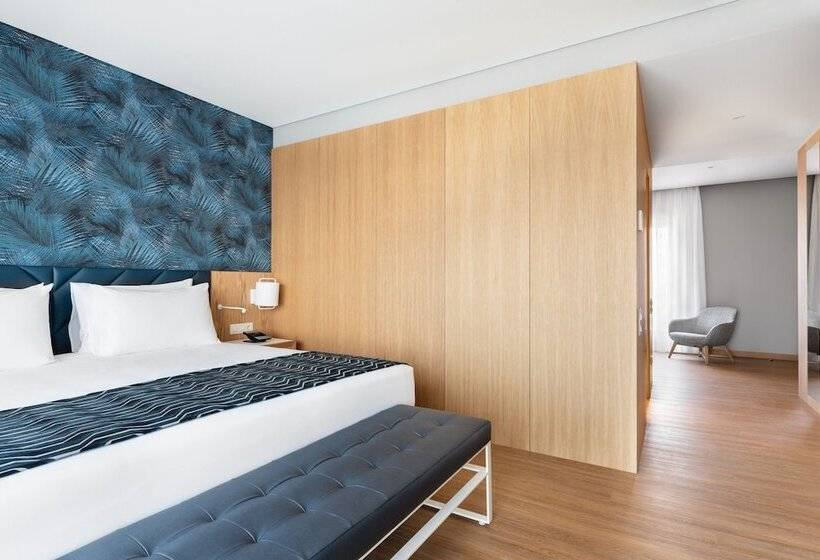 غرفة قياسية ثلاثية, Eurostars Matosinhos