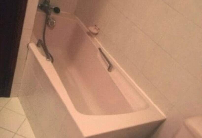 חדר סטנדרט, L Albret Chr