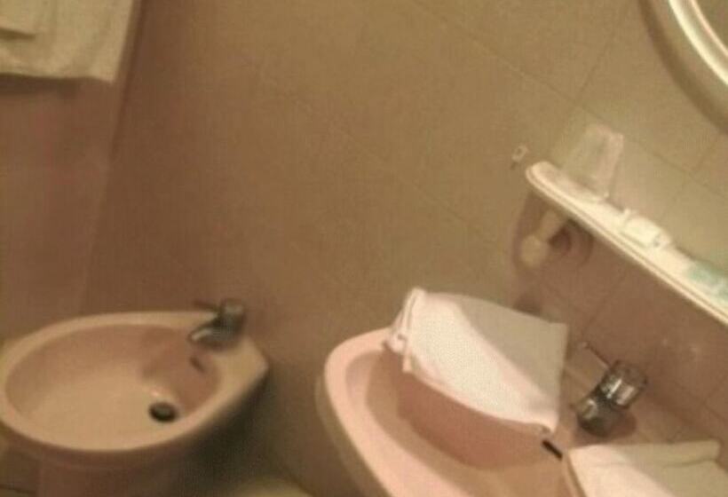 חדר סטנדרט, L Albret Chr