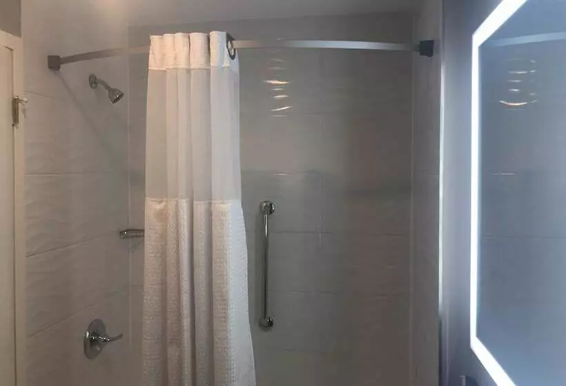 スイート, Best Western Fort Lee