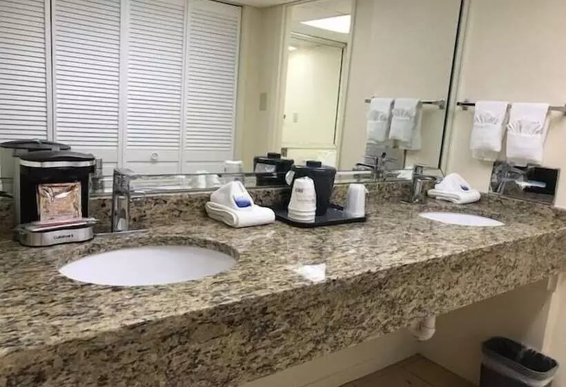 スイート, Best Western Naples Inn & Suites