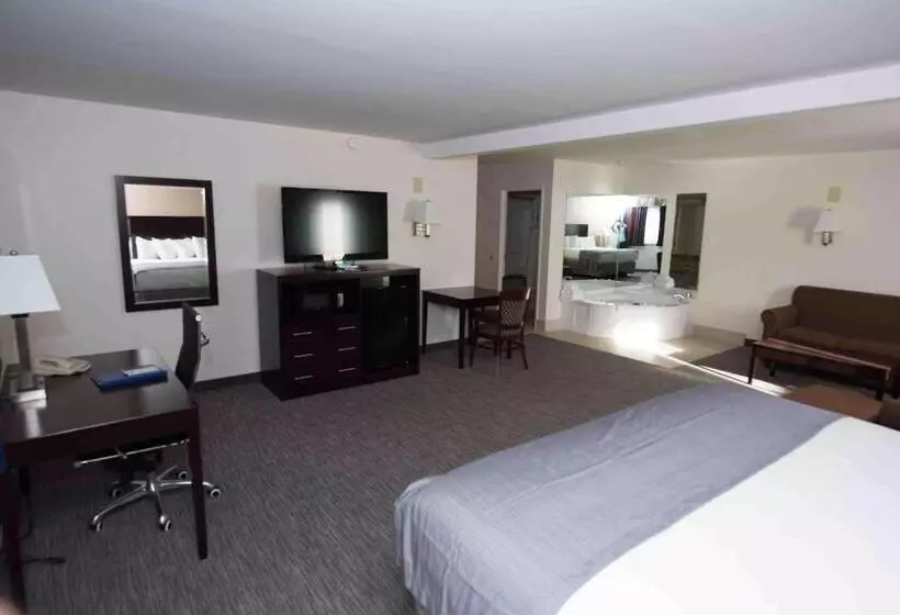 キングサイズベッドのスイートルーム, Best Western New Baltimore Inn