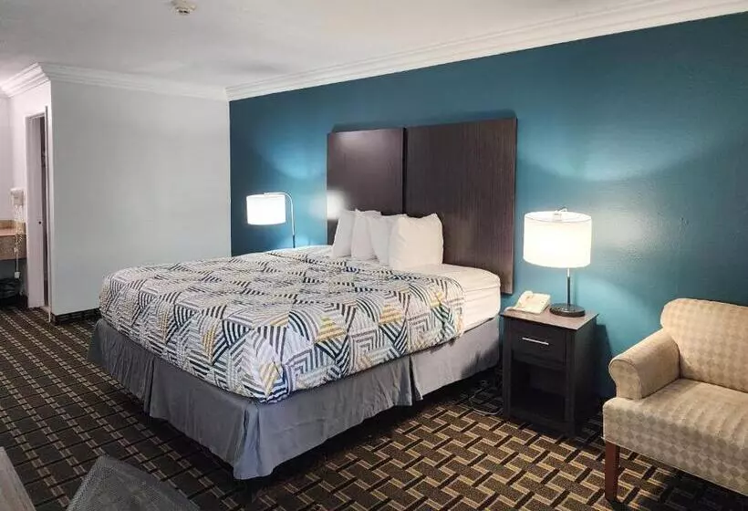 キングサイズベッドのスタンダードルーム, Motel 6 Crowley, La